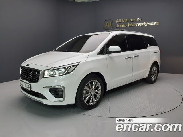 Kia Carnival Новый 7-Seater Limousine VIP - фото 0