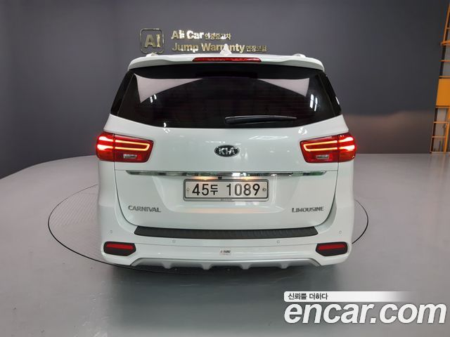 Kia Carnival Новый 7-Seater Limousine VIP - фото 3