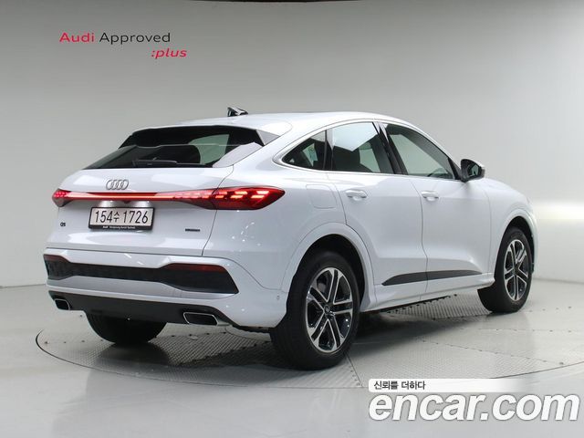 Audi Q5 40 TFSI Quattro Advanced Sportback - фото 1