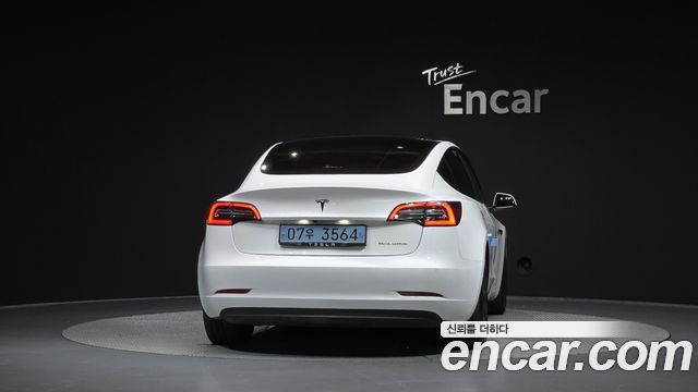 Tesla Model 3 Long Range AWD - фото 3