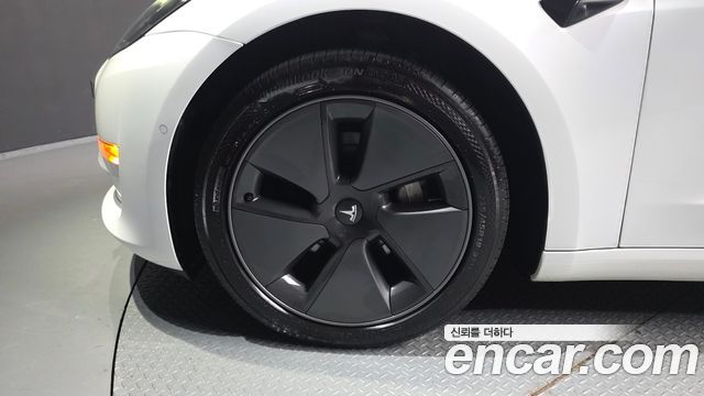 Tesla Model 3 Long Range AWD - фото 4