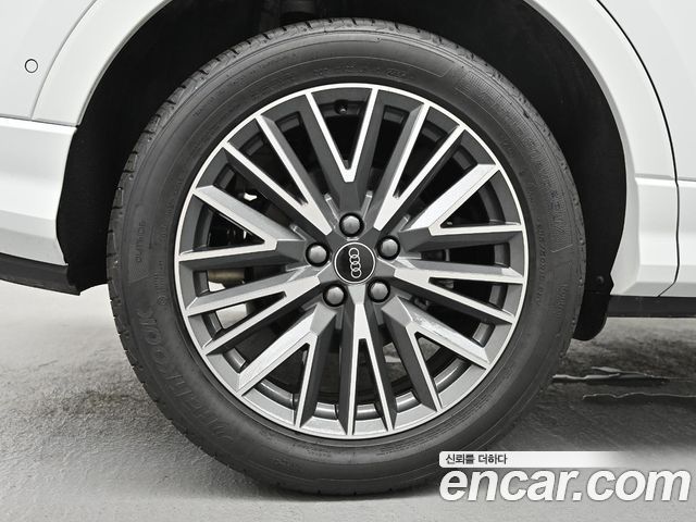 Audi Q3 F3 35 TDI Premium - фото 4
