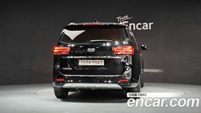 Kia Carnival Новый 9-Seater Noblesse Special - фото 3