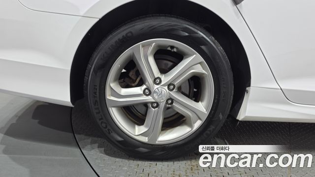 Hyundai Sonata 2.0 Smart Choice - фото 4