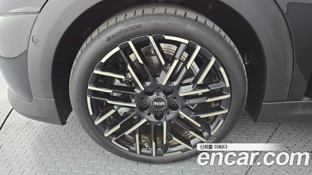 Mini Cooper 4-го поколения Favoured - фото 4