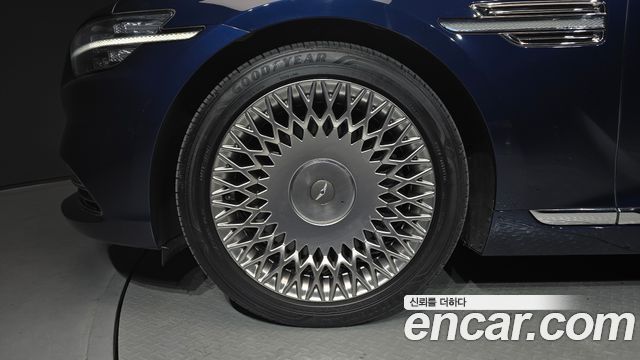 Genesis G90 3.8 AWD Premium Luxury - фото 4