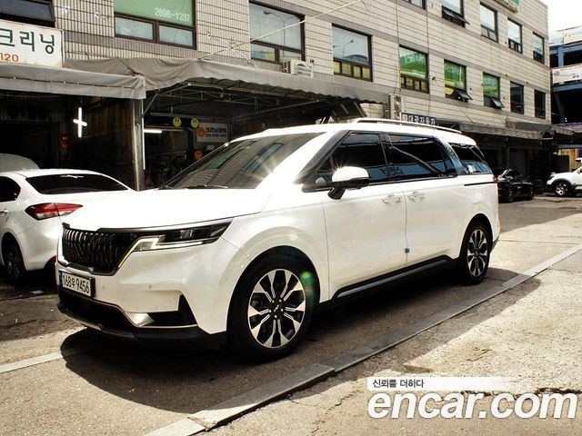 Kia Carnival 4-го поколения 7-Seater Signature - фото 1