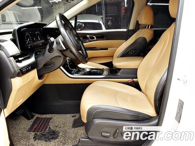 Kia Carnival 4-го поколения 7-Seater Signature - фото 4