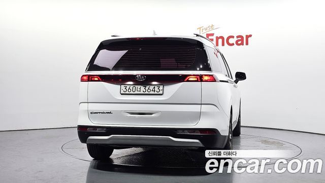 Kia Carnival 4-го поколения 9-Seater Prestige - фото 3