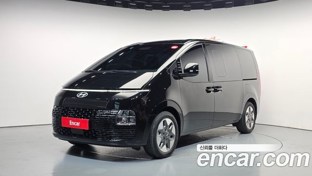 Hyundai Staria HEV 1.6 Tourer 9-Seater Modern - фото 0