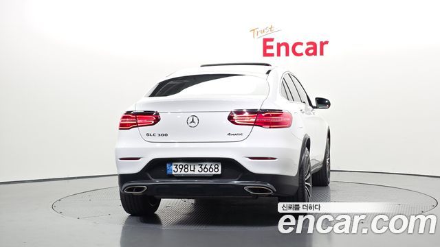 Mercedes-Benz GLC-Class X253 GLC300 4MATIC AMG Line Coupe - фото 3