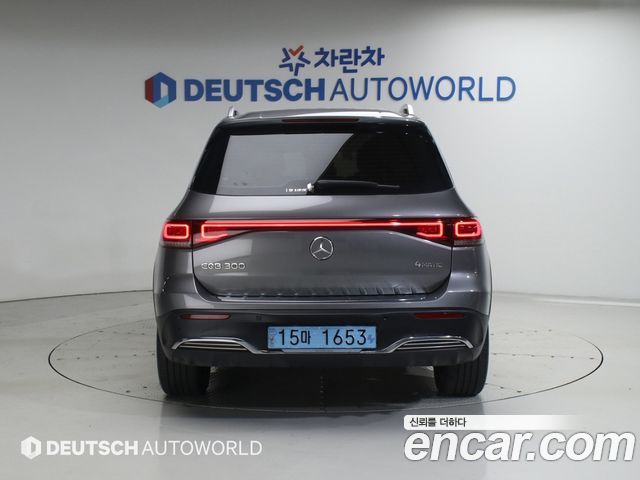 Mercedes-Benz EQB X243 EQB300 4MATIC AMG Line - фото 3