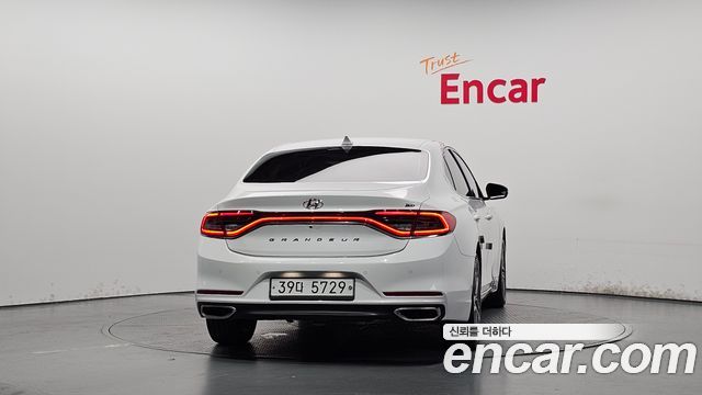 Hyundai Grandeur IG 3.0 Premium - фото 3