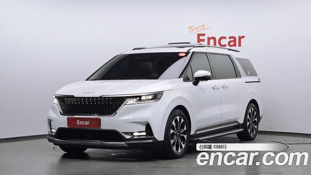 Kia Carnival 4-го поколения 9-Seater Signature - фото 0