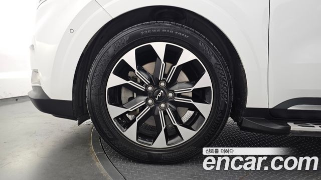 Kia Carnival 4-го поколения 9-Seater Signature - фото 4