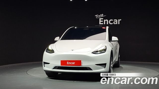 Tesla Model Y RWD - фото 2