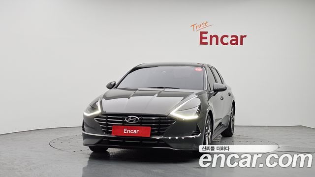 Hyundai Sonata DN8 2.0 Premium - фото 2