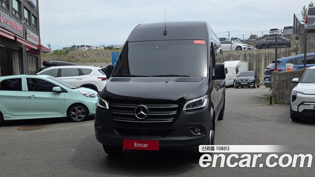 Mercedes-Benz Sprinter 3.0 Diesel W907 - фото 1