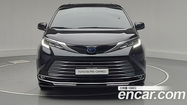 Toyota Sienna 4-го поколения 2.5 Hybrid AWD - фото 2