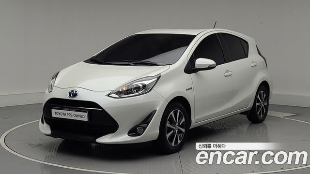 Toyota Prius 1.5 - фото 0