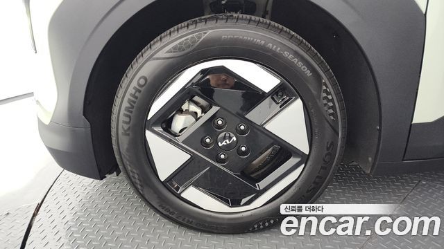 Kia EV3 Standard 2WD Earth - фото 4