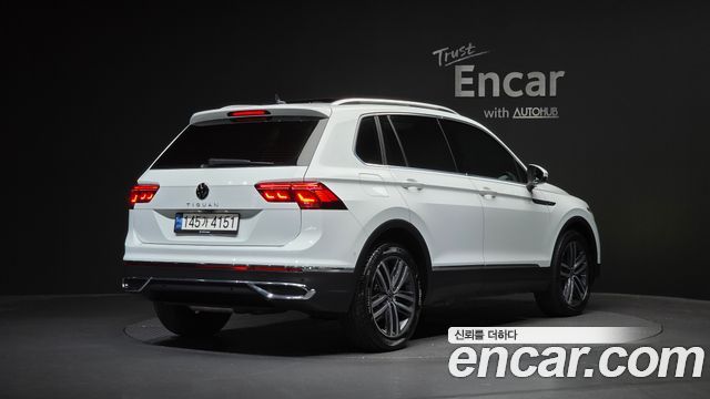 Volkswagen Tiguan 2-го поколения 2.0 TDI Prestige - фото 1