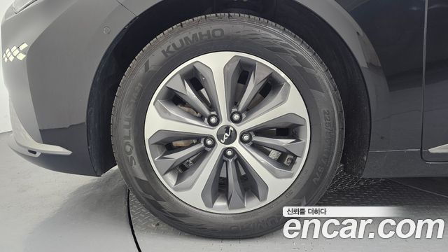 Kia K8 гибрид Noblesse - фото 4