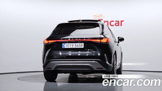 Lexus RX 5-го поколения Luxury - фото 3