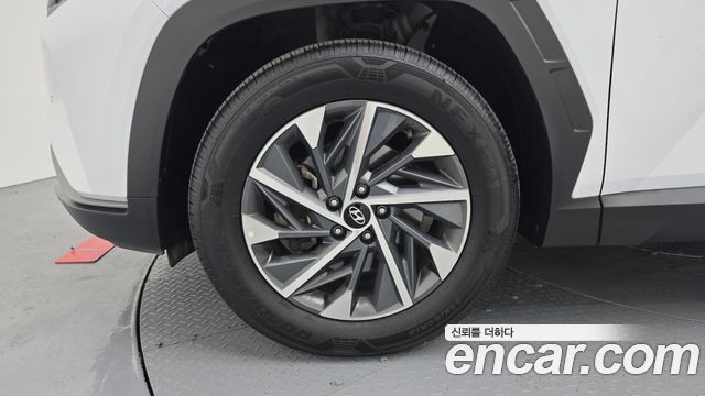Hyundai Tucson NX4 Gasoline 1.6 Turbo 2WD Premium - фото 4