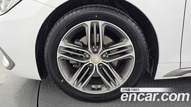 Hyundai Grandeur IG 2.4 Premium - фото 4