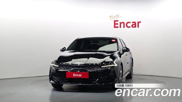 Kia K5 3-го поколения 2.0 Signature - фото 2