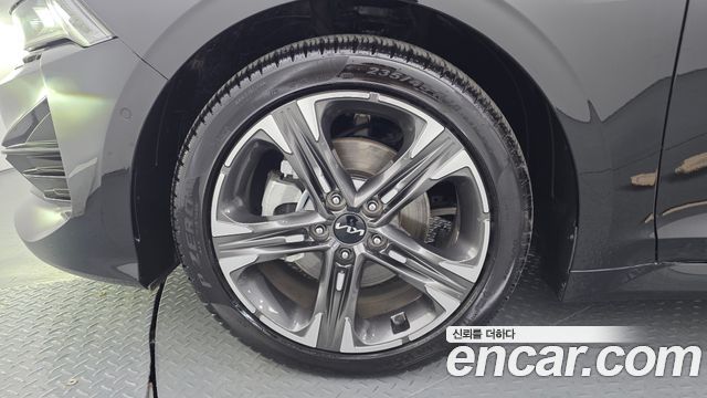 Kia K5 3-го поколения 2.0 Signature - фото 4