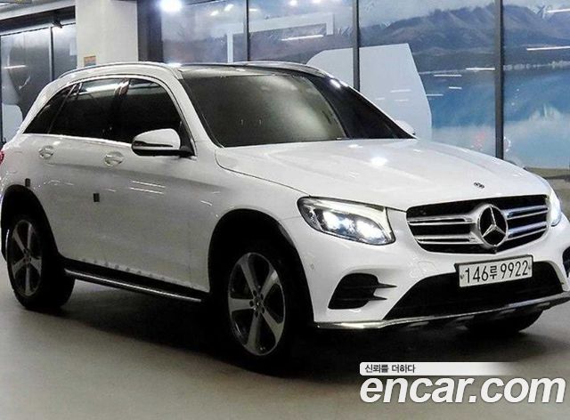 Mercedes-Benz GLC-Class X253 GLC300 4MATIC AMG Line - фото 0