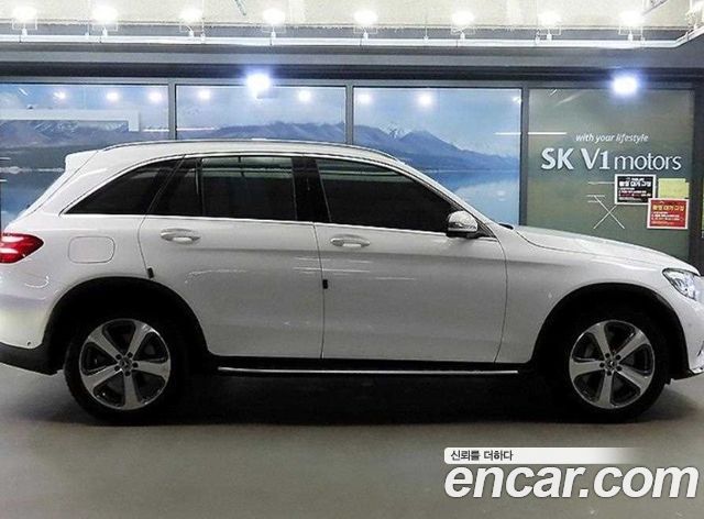Mercedes-Benz GLC-Class X253 GLC300 4MATIC AMG Line - фото 2