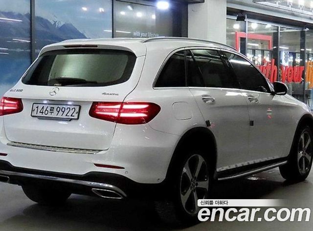 Mercedes-Benz GLC-Class X253 GLC300 4MATIC AMG Line - фото 3