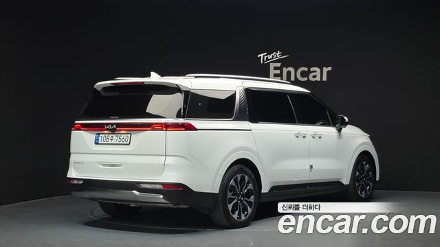 Kia Carnival 4-го поколения 9-Seater Noblesse - фото 1