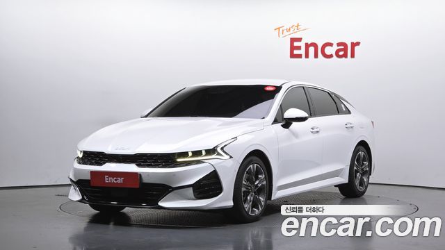 Kia K5 3-го поколения 2.0 Signature - фото 0