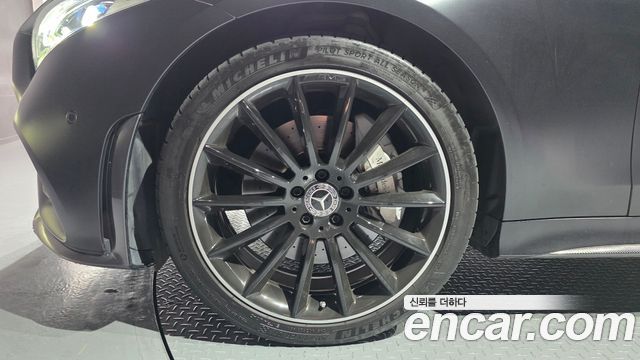 Mercedes-Benz CLS-Class C257 CLS450 4MATIC AMG Line - фото 4