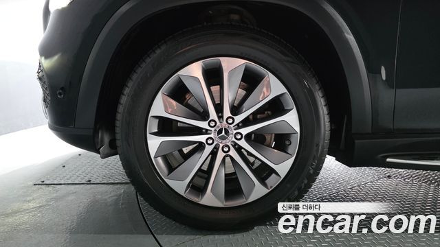 Mercedes-Benz GLE-Class W167 GLE300d 4MATIC - фото 4