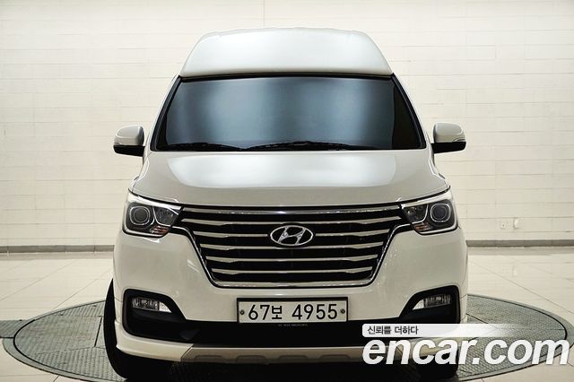 Hyundai Starex Новый 4WD Limousine - фото 0