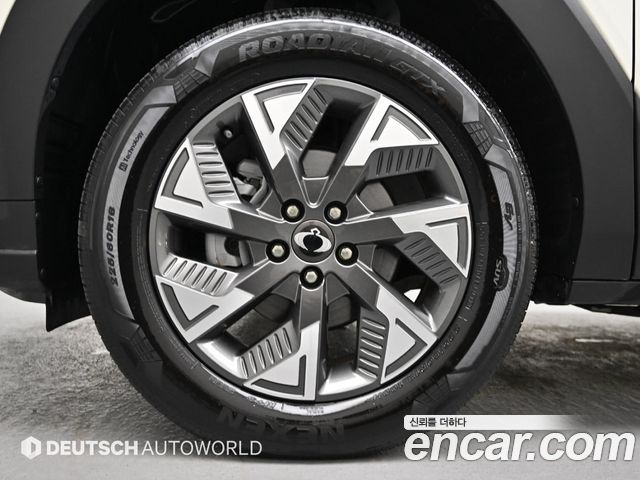 SsangYong Torres EVX E5 - фото 4