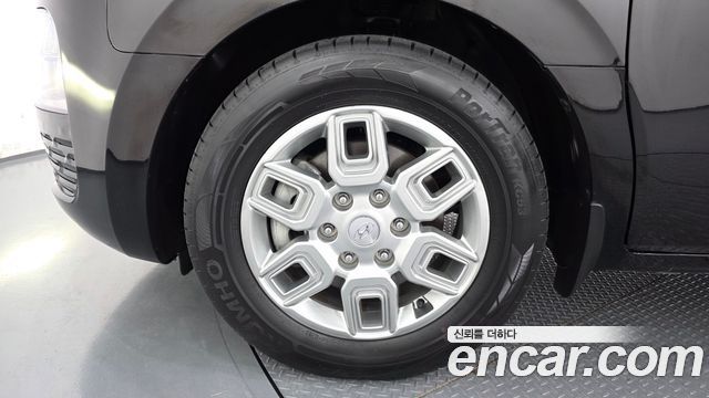 Hyundai Staria Cargo 5-Seater Modern - фото 4