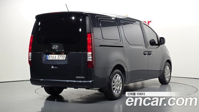 Hyundai Staria HEV 1.6 Cargo 3-Seater Modern - фото 1