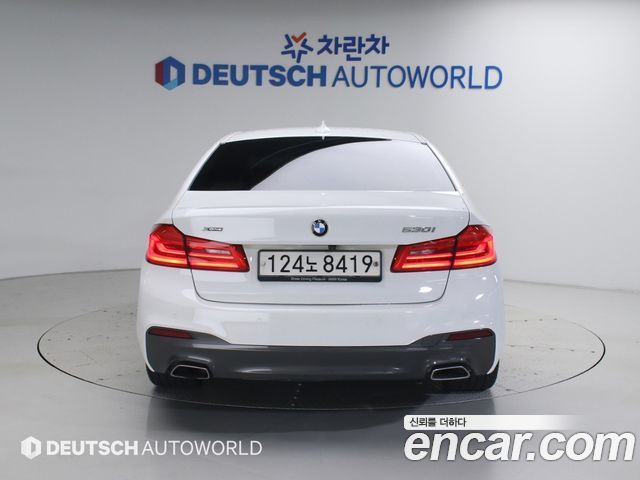 BMW 5-Series G30 530i xDrive M Sport Package Plus - фото 3