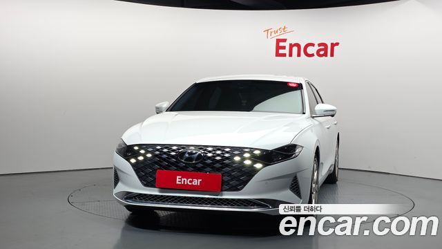 Hyundai Grandeur Новый IG, гибрид Calligraphy - фото 2