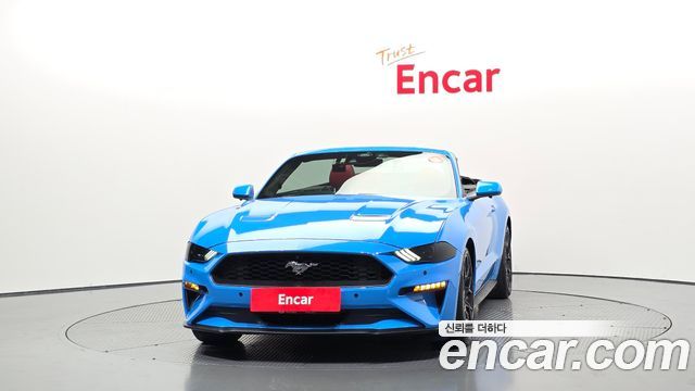 Ford Mustang Coupe - фото 2