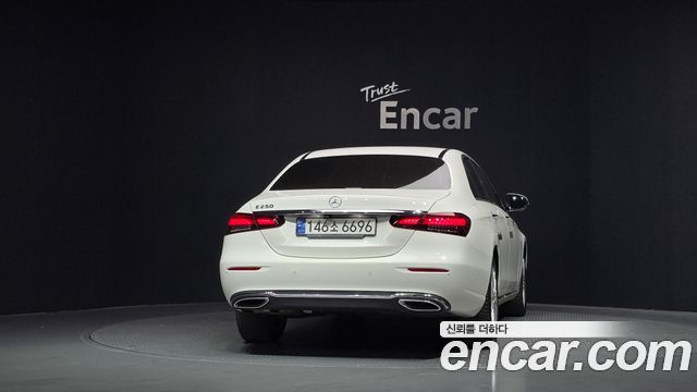 Mercedes-Benz E-Class W213 E250 Exclusive - фото 3