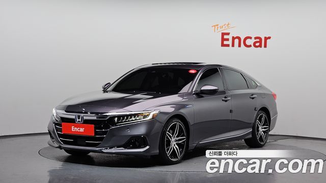 Honda Accord 10-го поколения 2.0 Hybrid Touring - фото 0