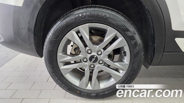Kia Seltos Diesel 1.6 2WD Prestige - фото 4
