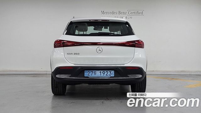 Mercedes-Benz EQA H243 EQA250 Progressive - фото 3